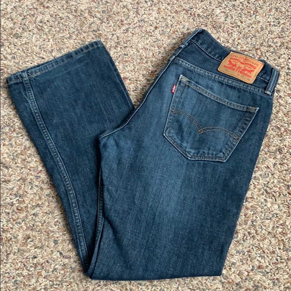 Men’s Levi’s 527 bootcut jeans.